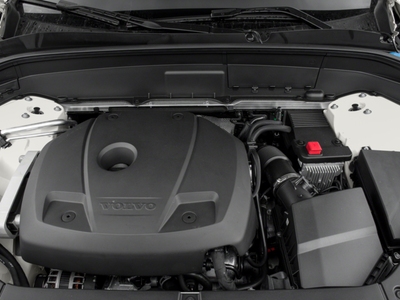 2017 Volvo XC90 Momentum