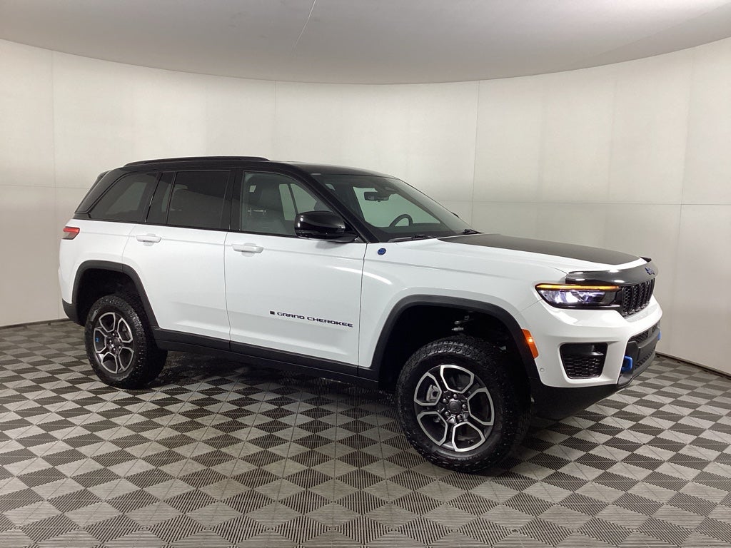 2024 Jeep Grand Cherokee 4xe Trailhawk