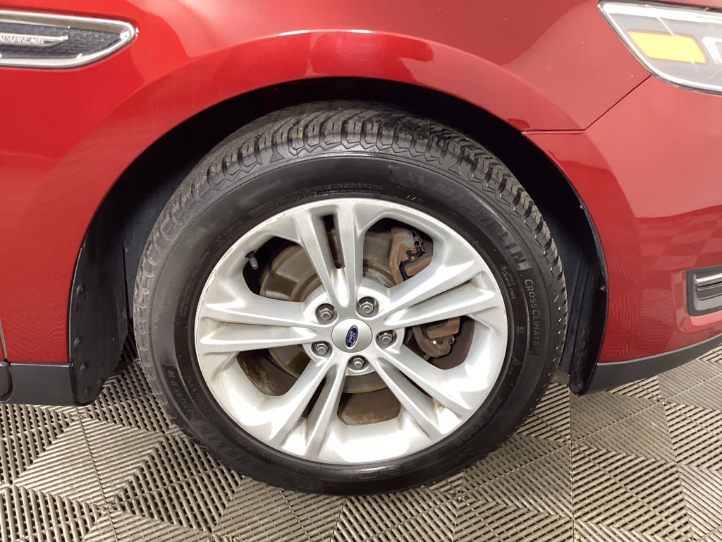 2017 Ford Taurus SEL
