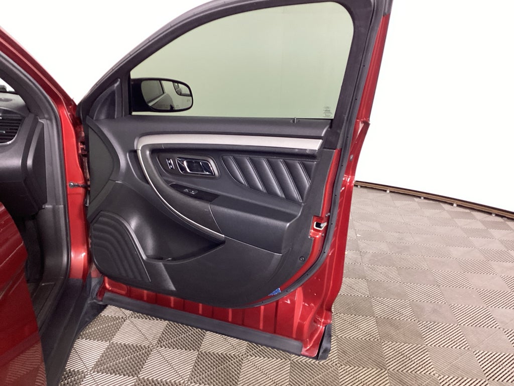 2017 Ford Taurus SEL