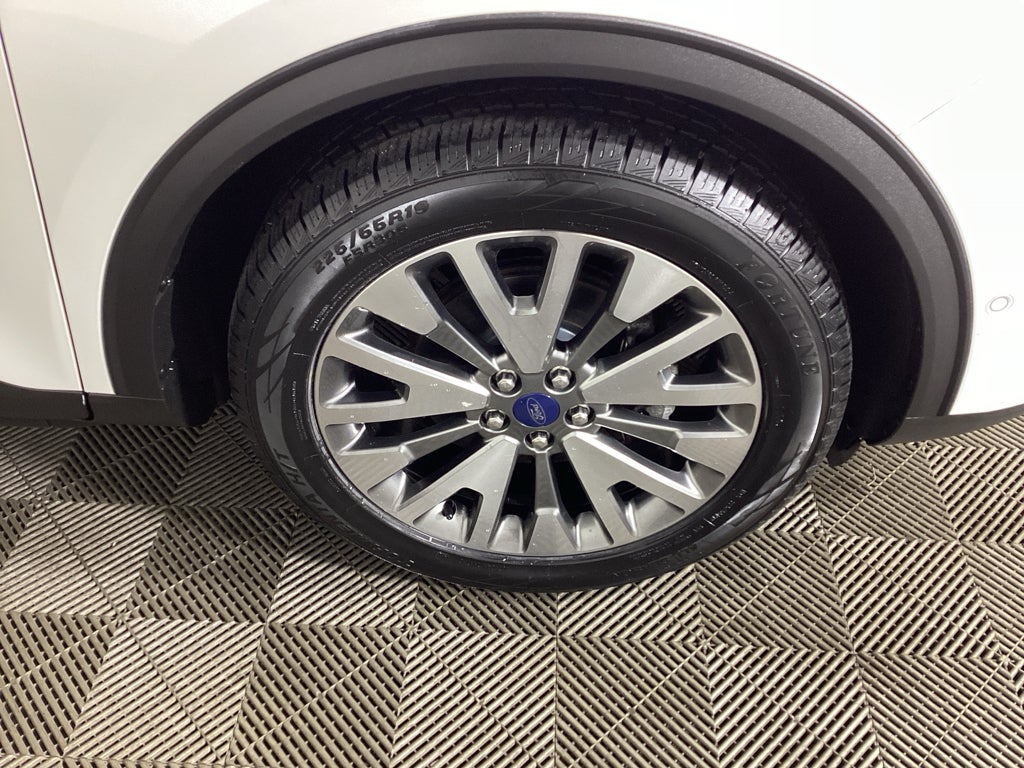 2020 Ford Escape Hybrid Titanium Hybrid