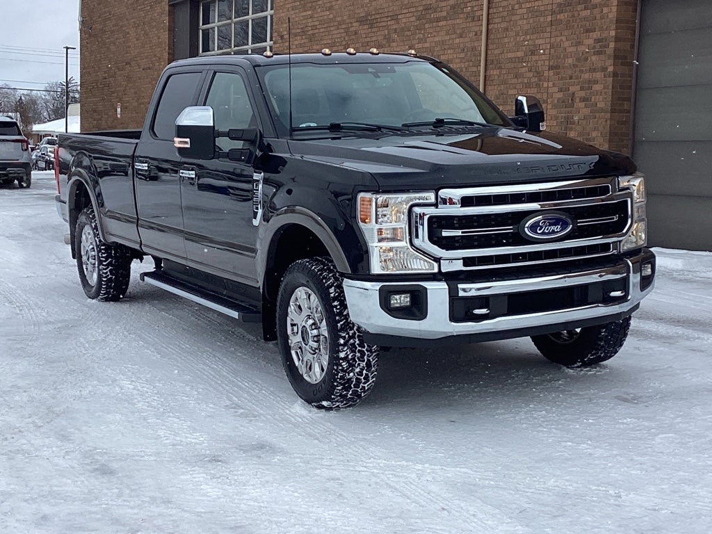 2022 Ford F-350 LARIAT