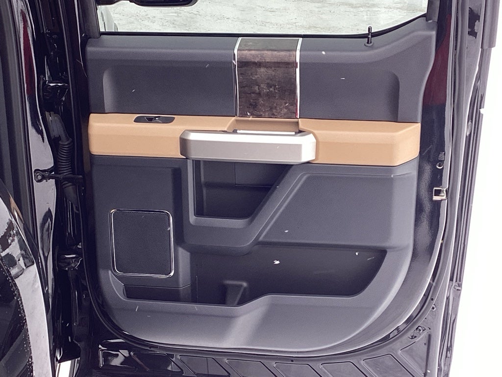 2022 Ford F-350 LARIAT