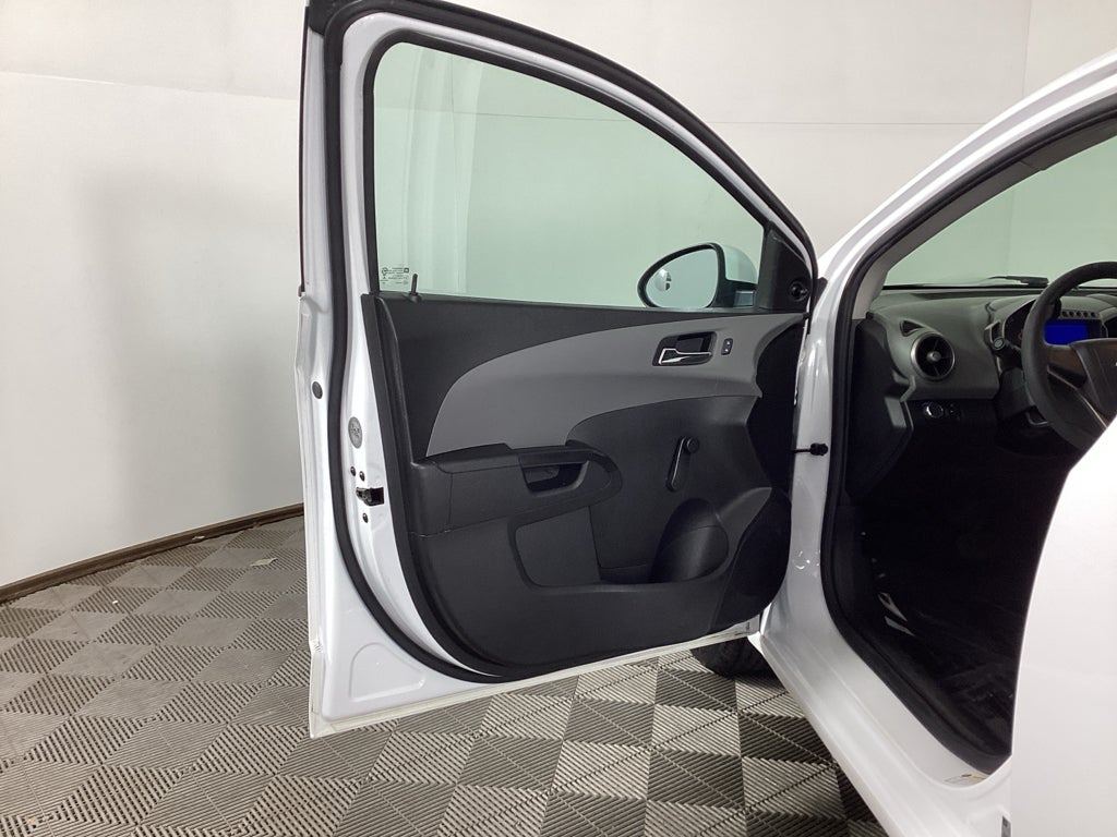 2014 Chevrolet Sonic LS