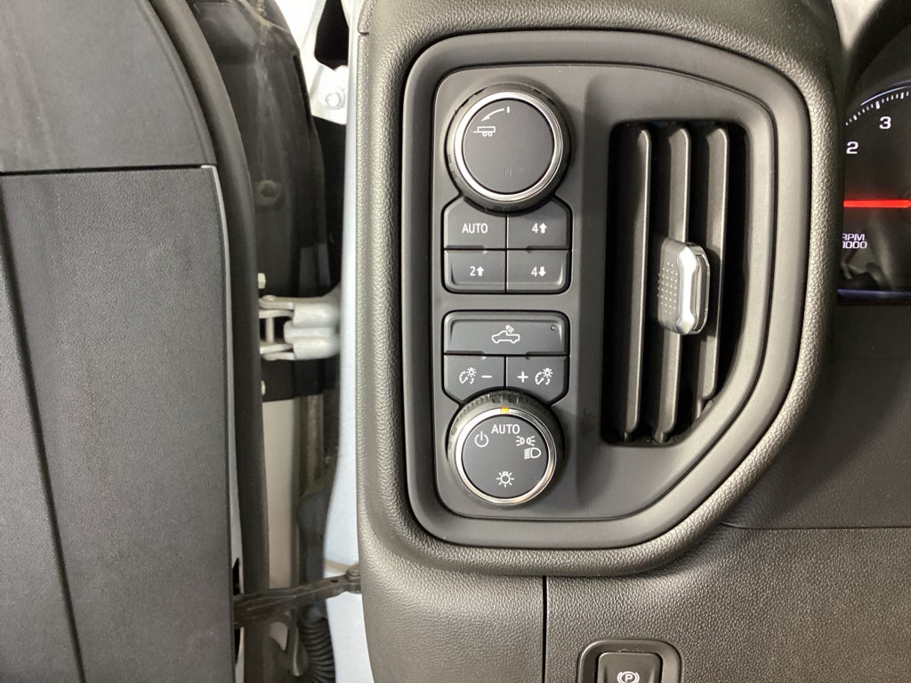 2021 Chevrolet Silverado 1500 1500 Custom Trail Boss