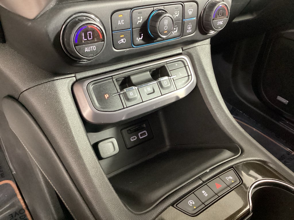 2020 GMC Acadia AT4