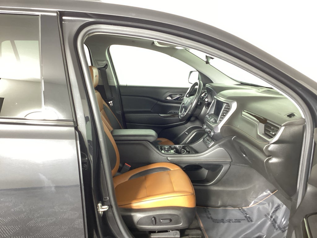 2020 GMC Acadia AT4