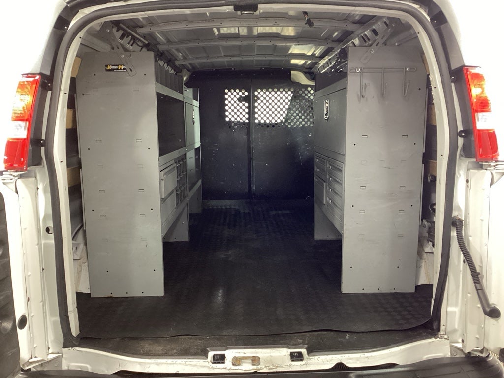 2020 GMC Savana Cargo