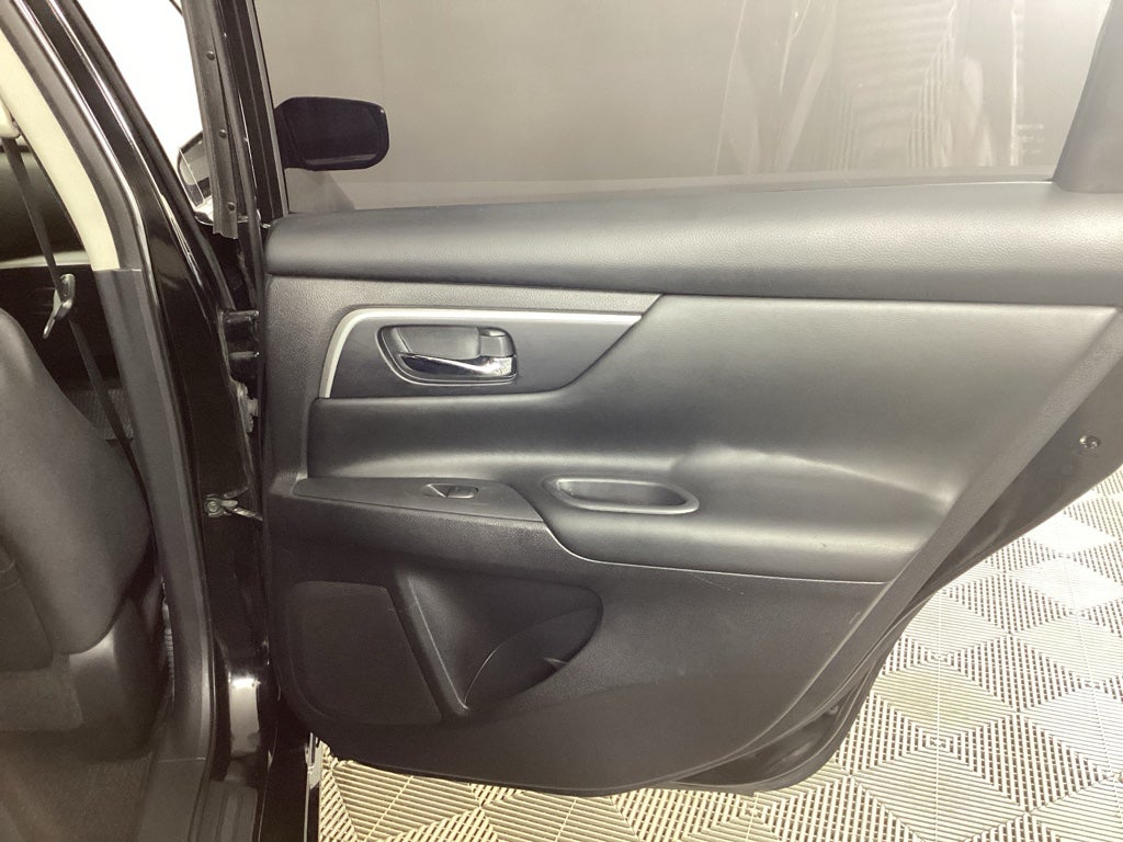 2016 Nissan Altima 2.5 SR