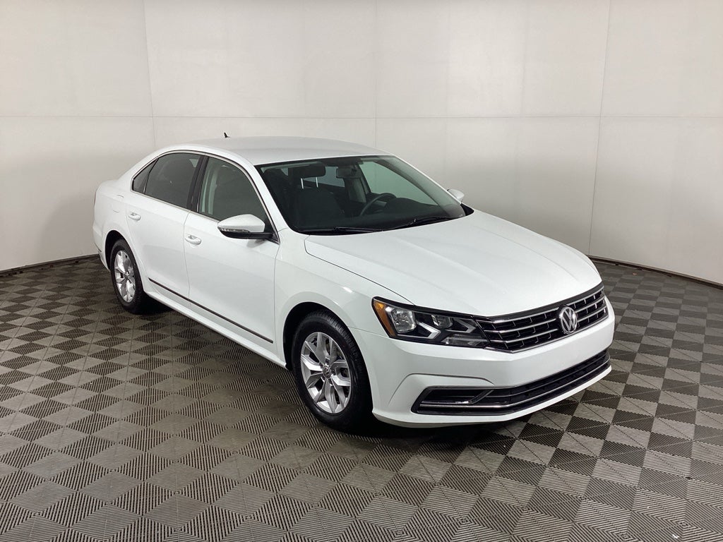 2016 Volkswagen Passat 1.8T S