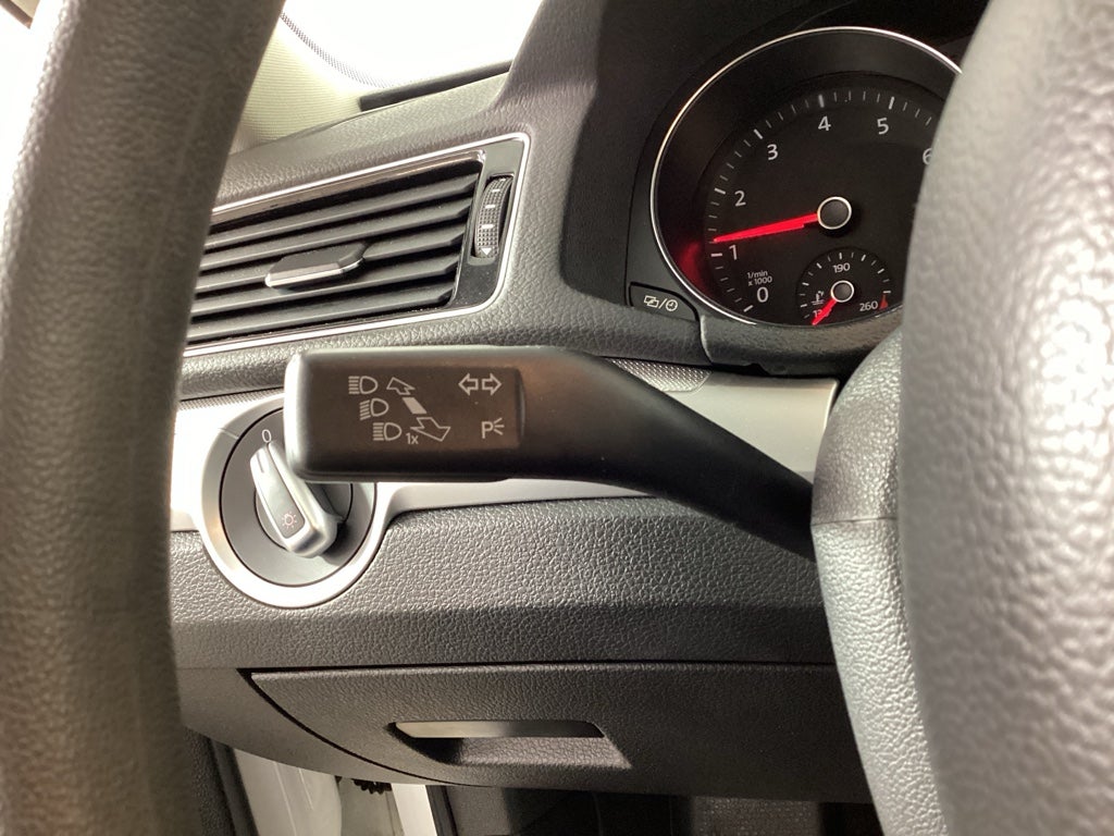 2016 Volkswagen Passat 1.8T S