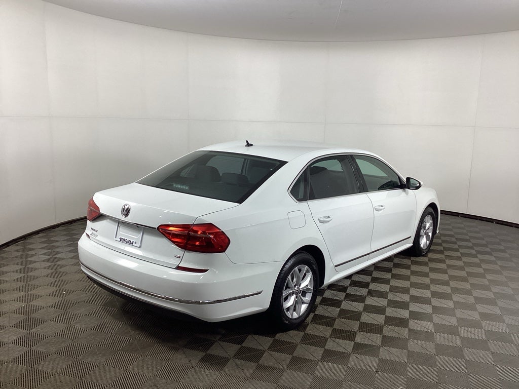 2016 Volkswagen Passat 1.8T S
