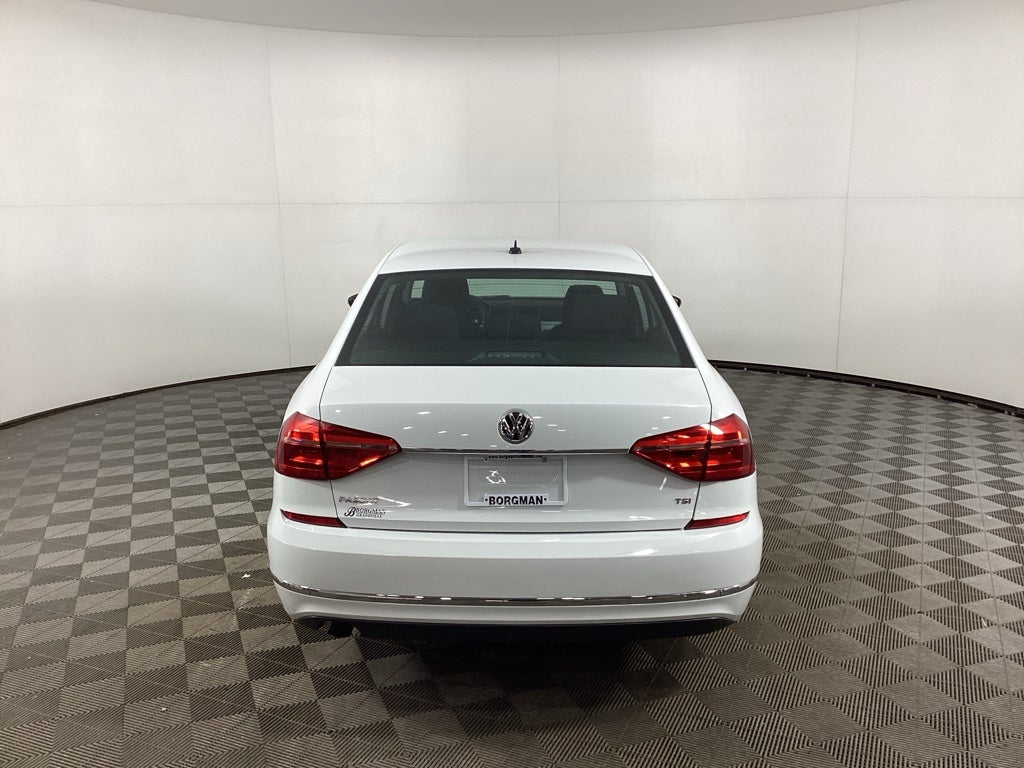 2016 Volkswagen Passat 1.8T S