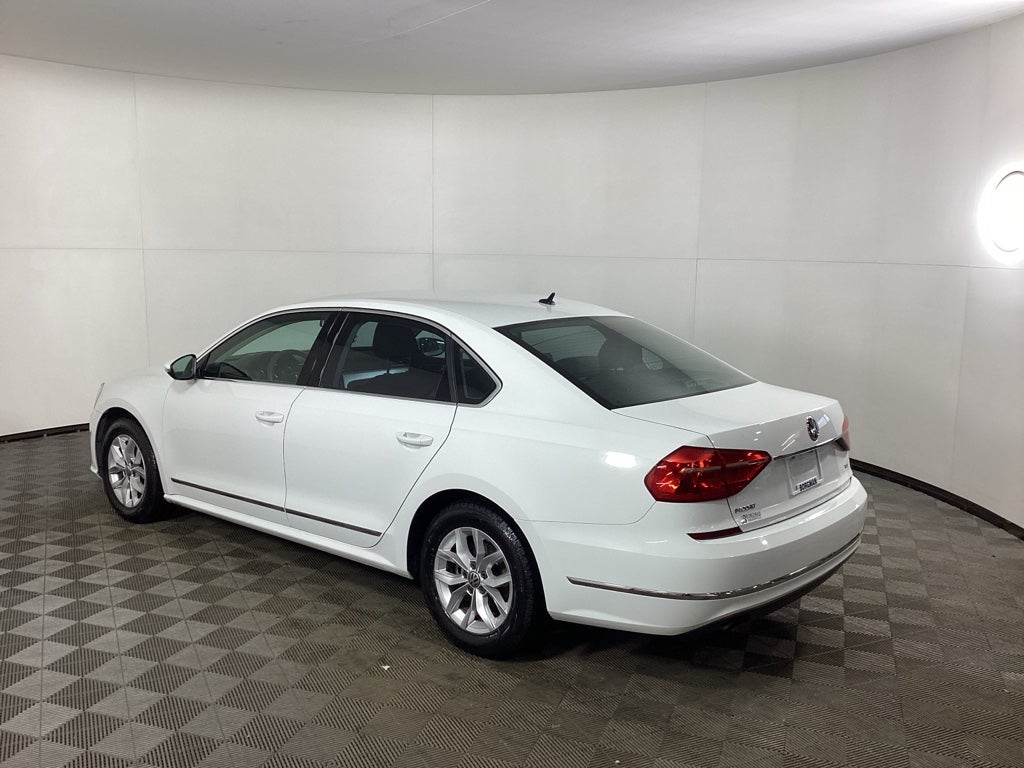 2016 Volkswagen Passat 1.8T S