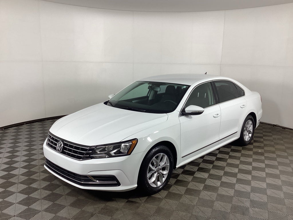 2016 Volkswagen Passat 1.8T S