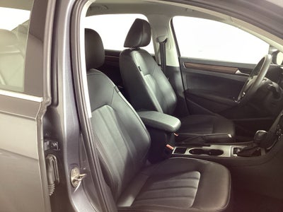 2022 Volkswagen Passat 2.0T Limited Edition