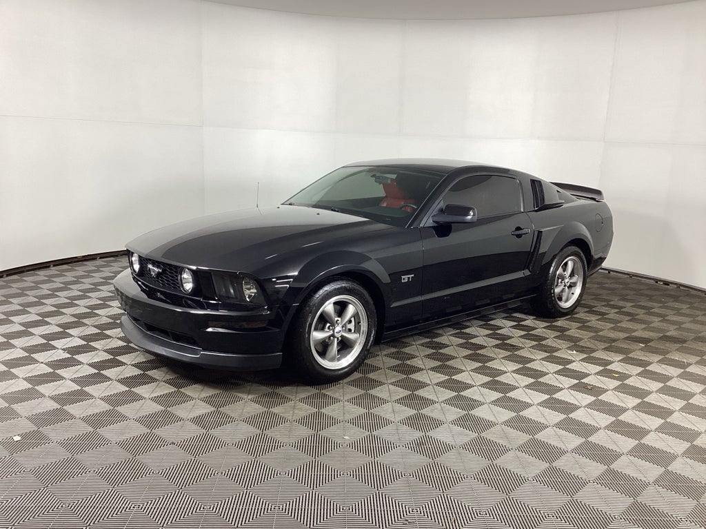 2006 Ford Mustang GT Deluxe