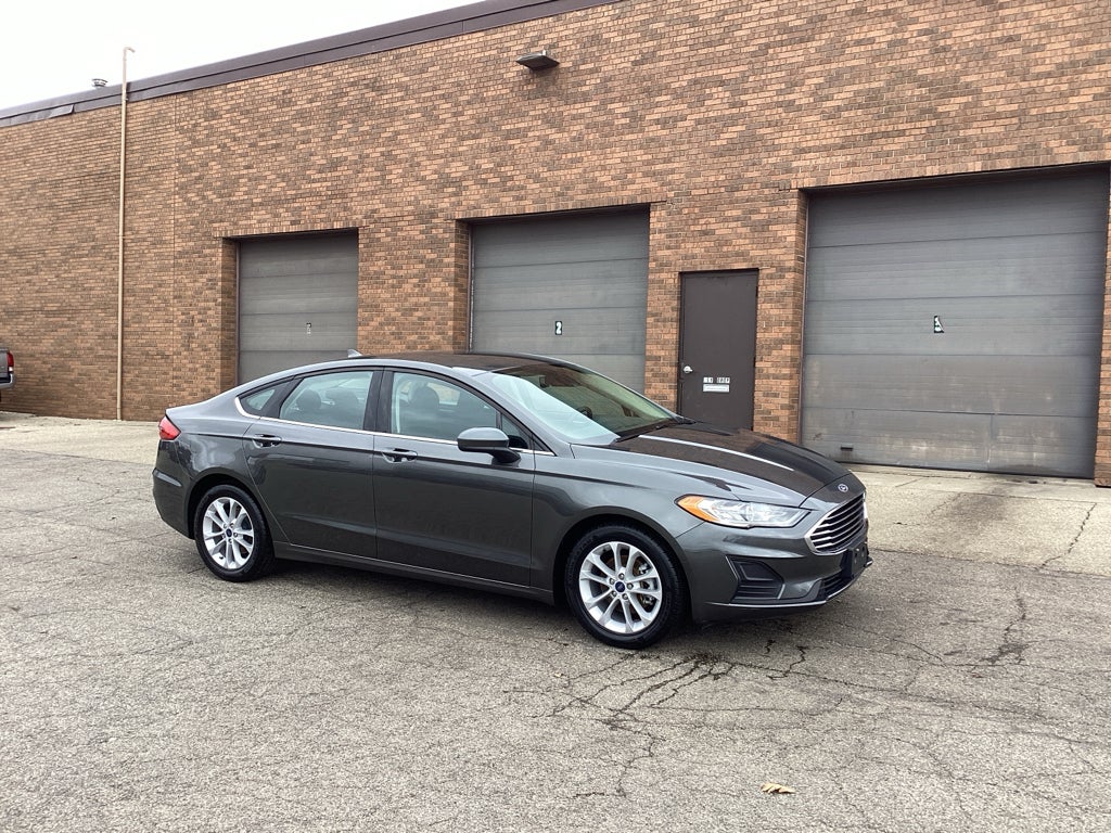 2020 Ford Fusion SE