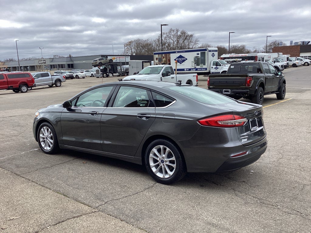 2020 Ford Fusion SE