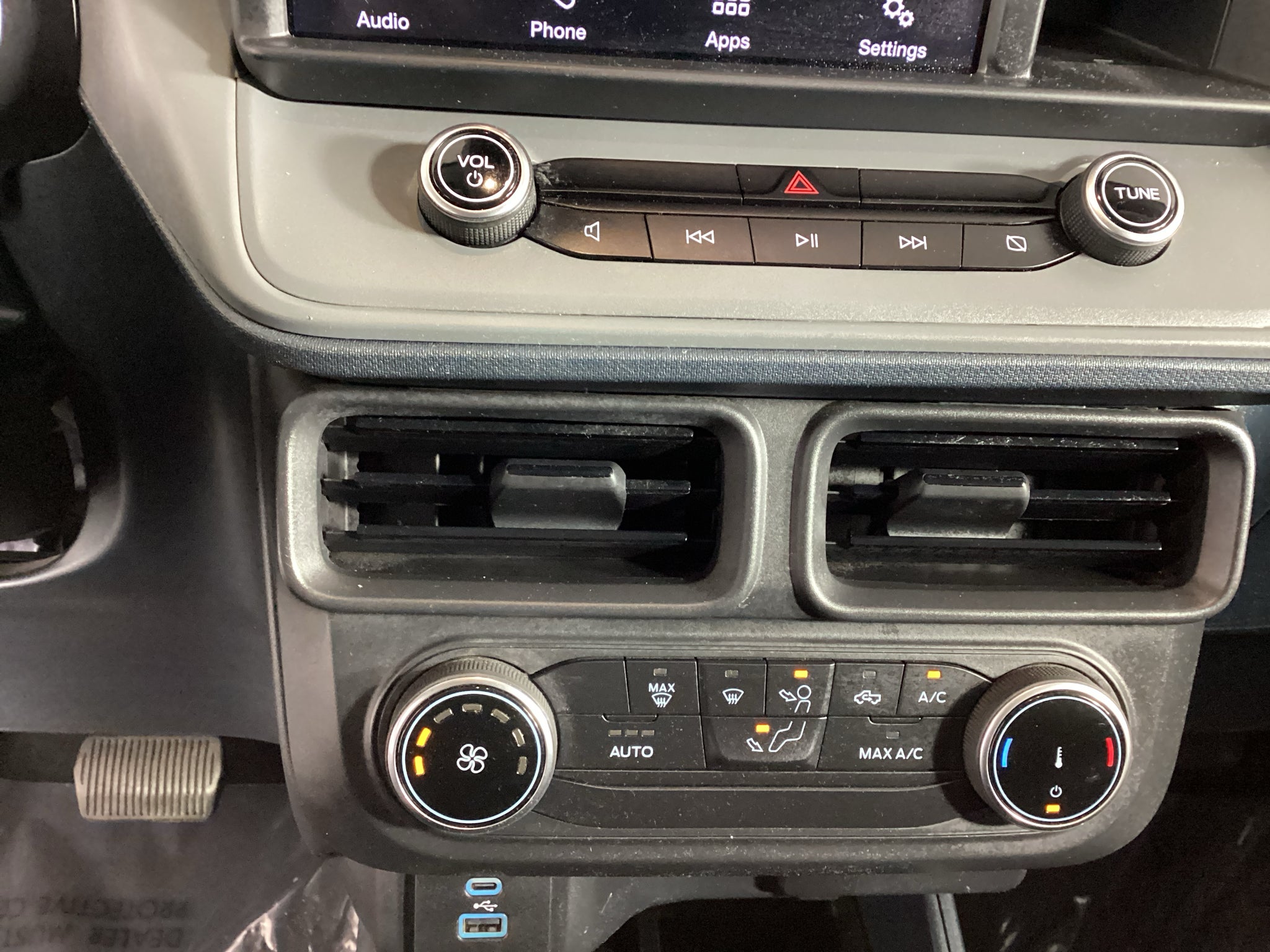 2022 Ford Maverick XL