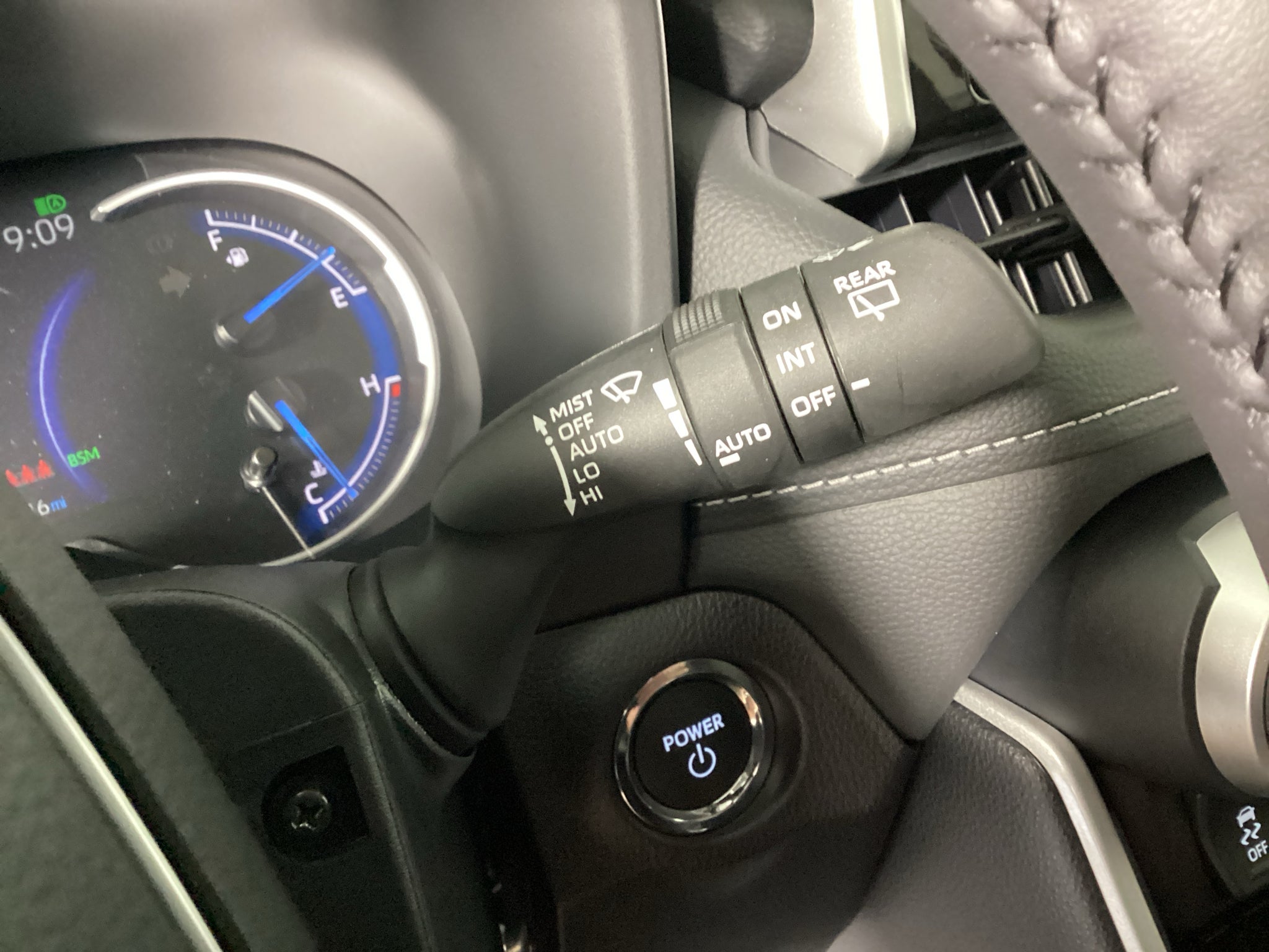 2025 Toyota RAV4 Hybrid Hybrid XLE