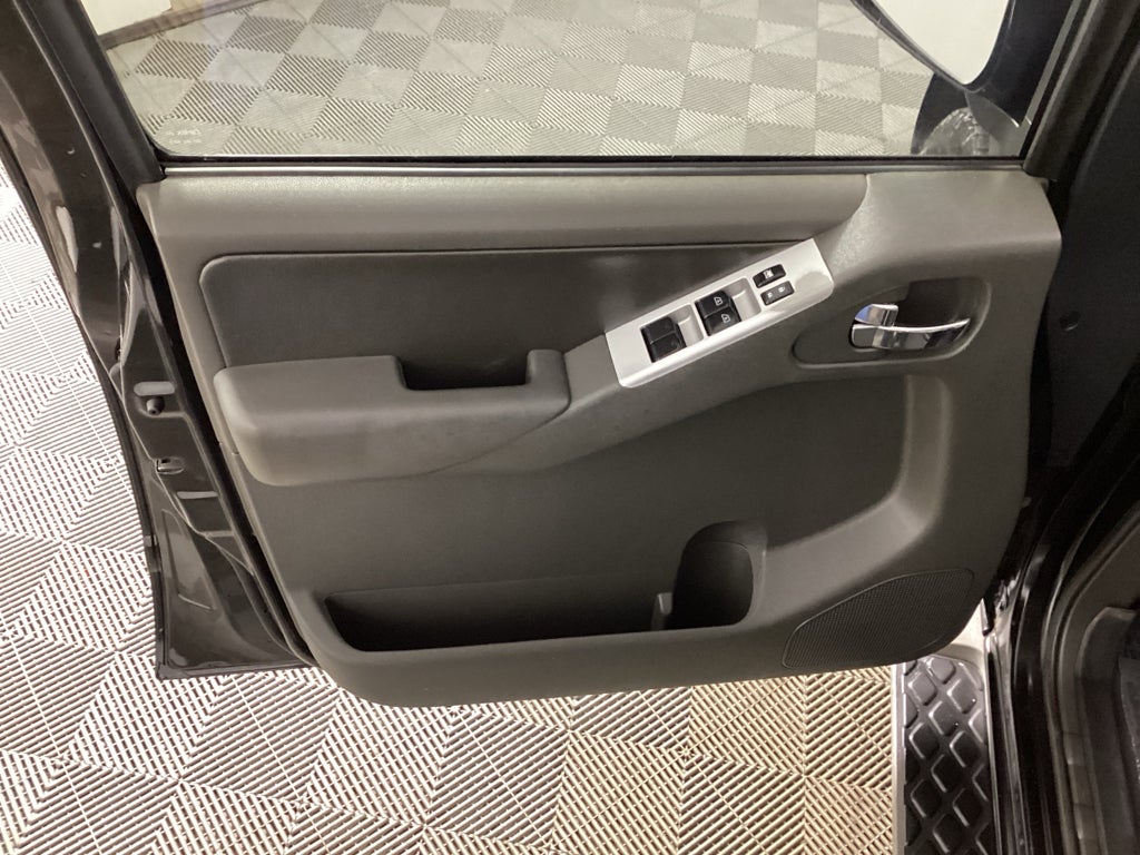 2012 Nissan Pathfinder Silver Edition