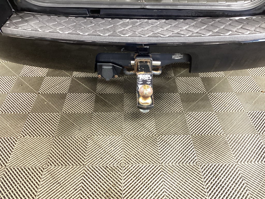2012 Nissan Pathfinder Silver Edition