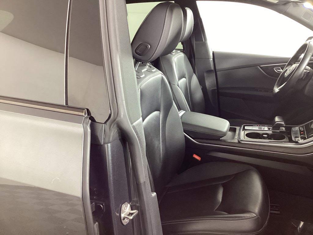 2019 Audi Q8 Prestige