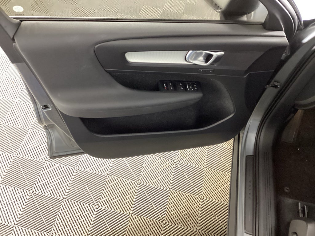 2019 Volvo XC40 Momentum