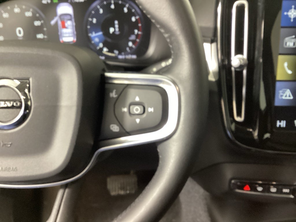 2019 Volvo XC40 Momentum