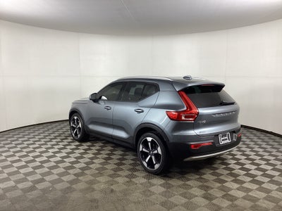 2019 Volvo XC40 Momentum