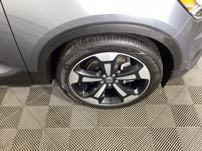 2019 Volvo XC40 Momentum