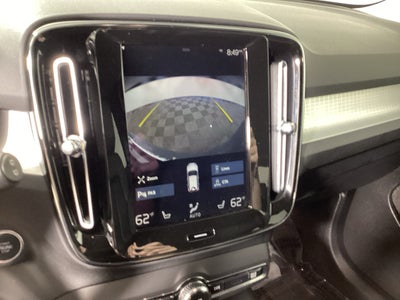 2022 Volvo XC40 T5 T5 Momentum