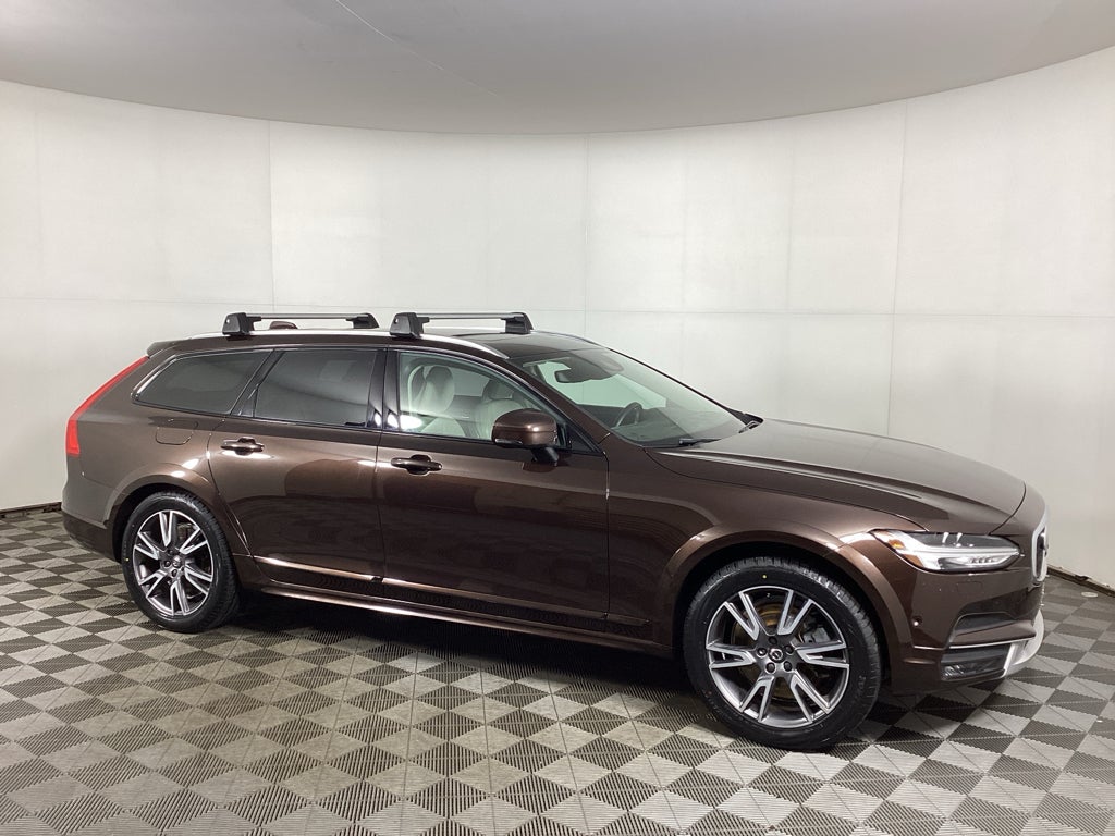 2017 Volvo V90 Cross Country T6 T6 AWD