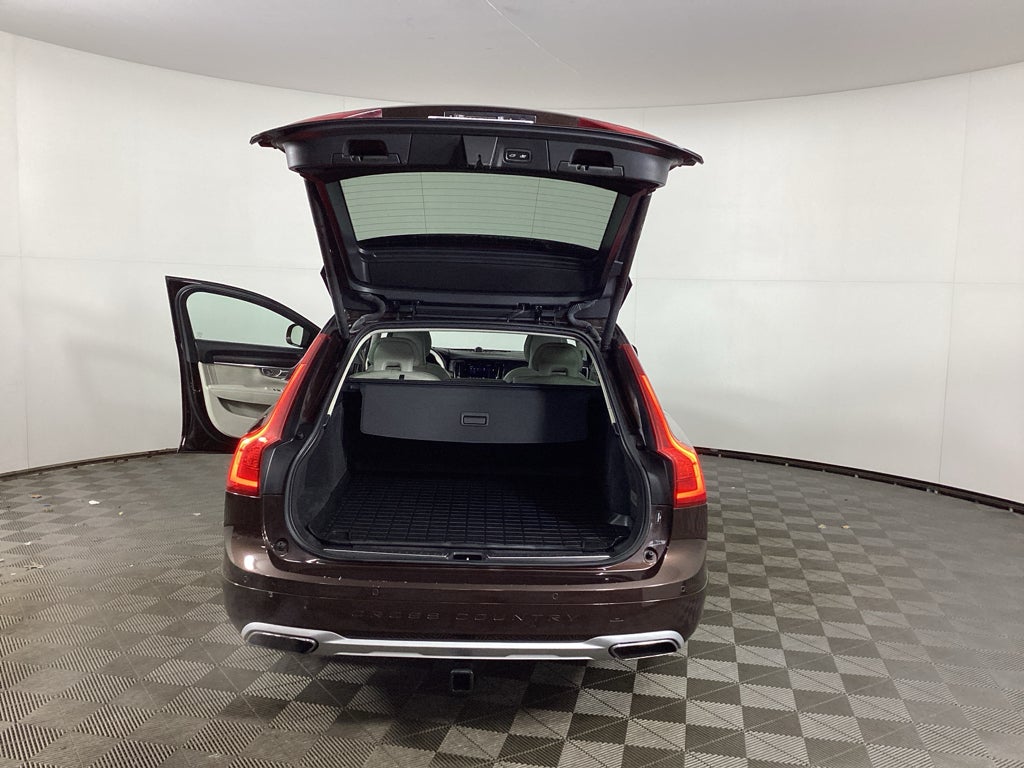 2017 Volvo V90 Cross Country T6 T6 AWD