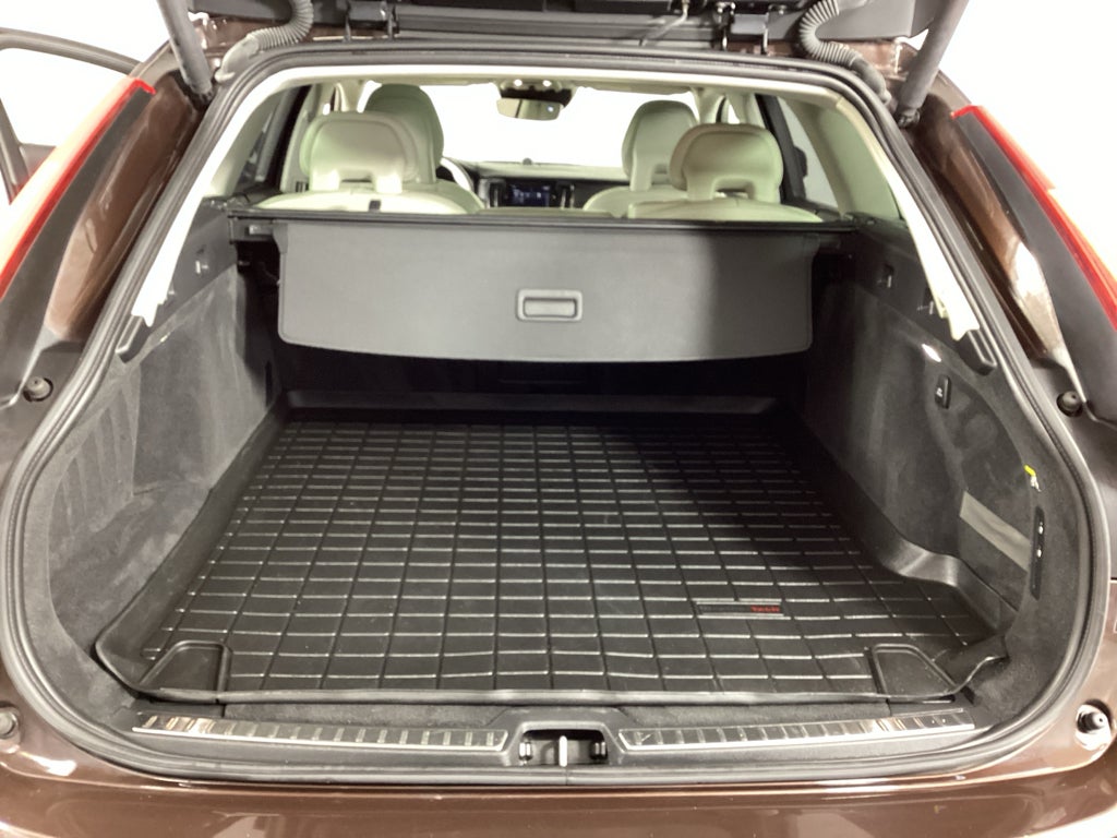 2017 Volvo V90 Cross Country T6 T6 AWD