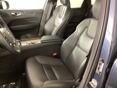 2024 Volvo XC60 B5 B5 Plus Dark Theme