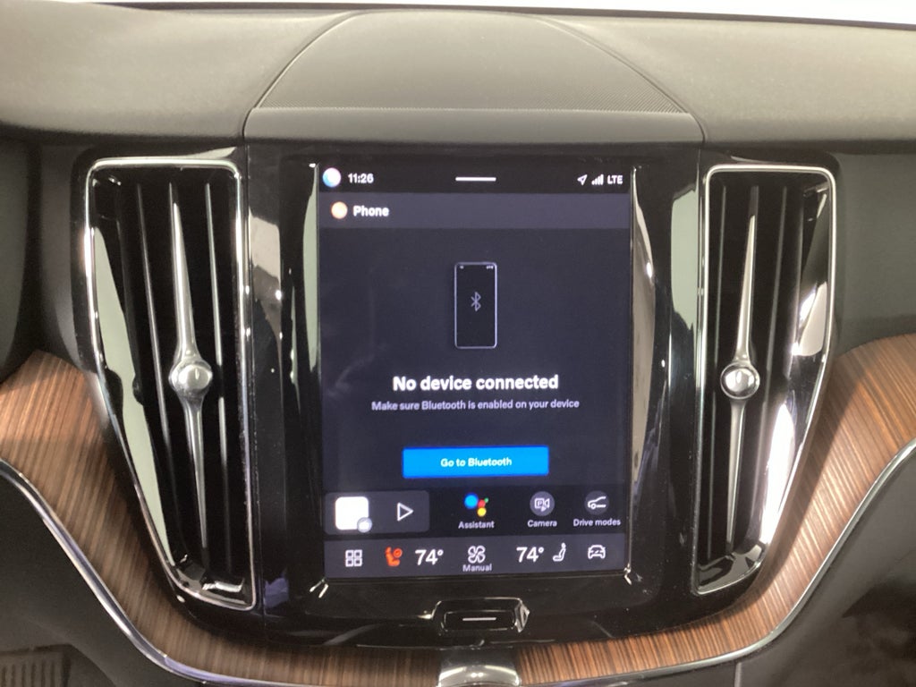 2024 Volvo XC60 B5 B5 Plus Dark Theme