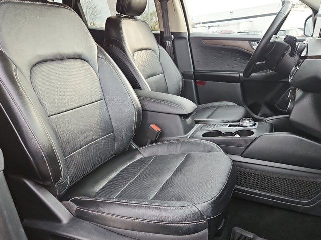 2020 Ford Escape Titanium Hybrid