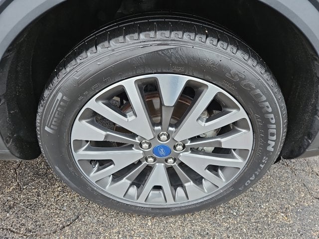 2020 Ford Escape Titanium