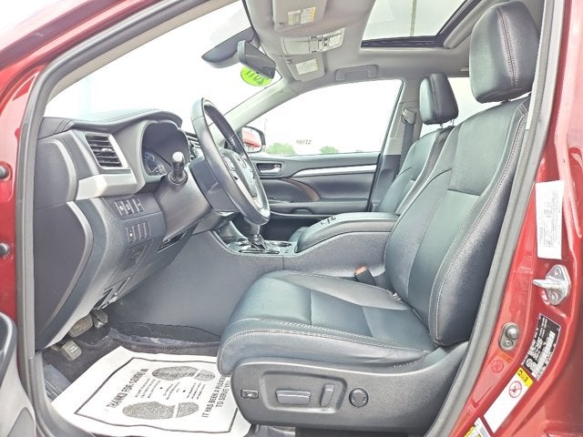 2017 Toyota Highlander Base