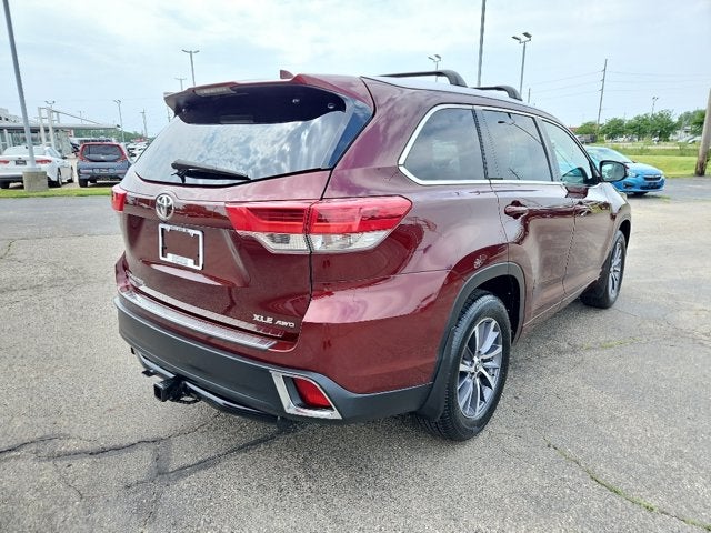 2017 Toyota Highlander Base