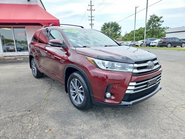 2017 Toyota Highlander Base