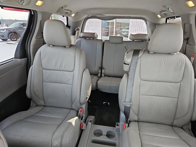 2016 Toyota Sienna Base