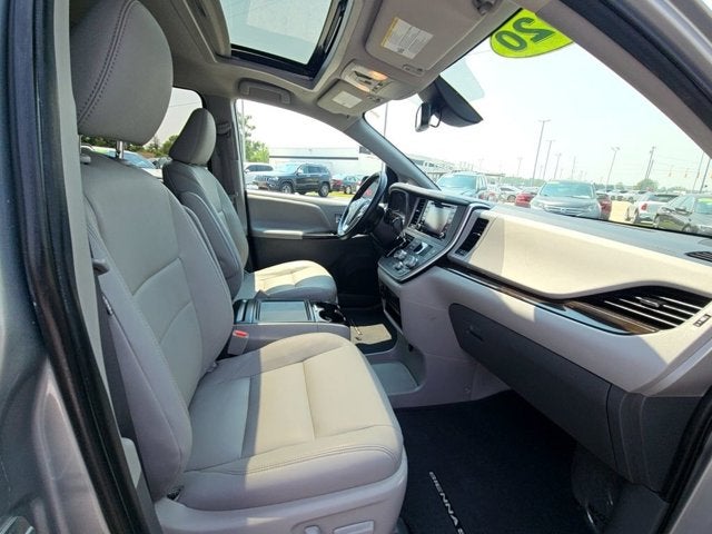 2020 Toyota Sienna Base