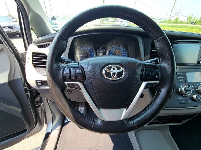2020 Toyota Sienna Base