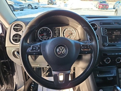 2017 Volkswagen TIGUAN Base