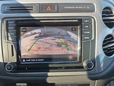 2017 Volkswagen TIGUAN Base