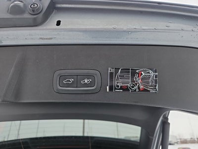 2019 Volvo XC40 Momentum