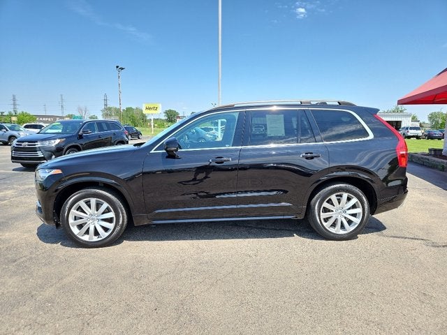 2018 Volvo XC90 T6 AWD Momentum's photo
